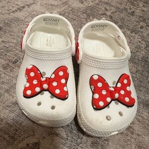 Minnie crocs